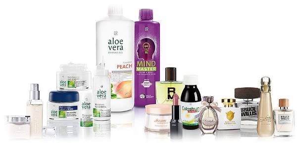 Bild mit LR Produkten wie Aloe Vera, Mind Master, Parfum und weiteren LR Kosmetik Artikeln.