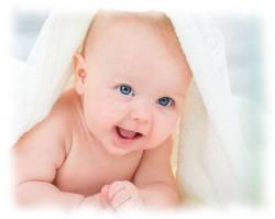 Bild mit Kleinkind und Produkt LR beste Babypflege für Dein Kind