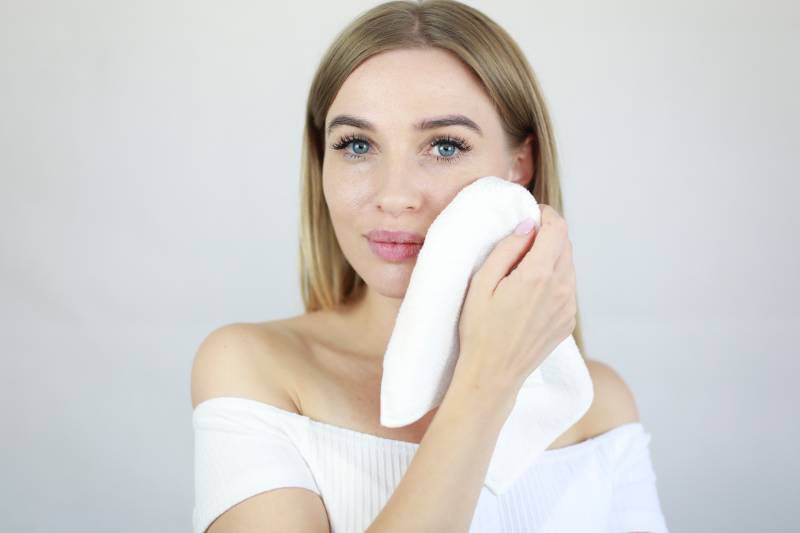 Bild zum Thema Anwendung & Tipps Micro Peeling Sensation Kosmetiktücher